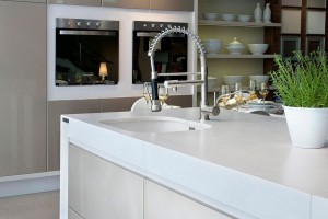 Modern tap design with Cocina White Storm worktop